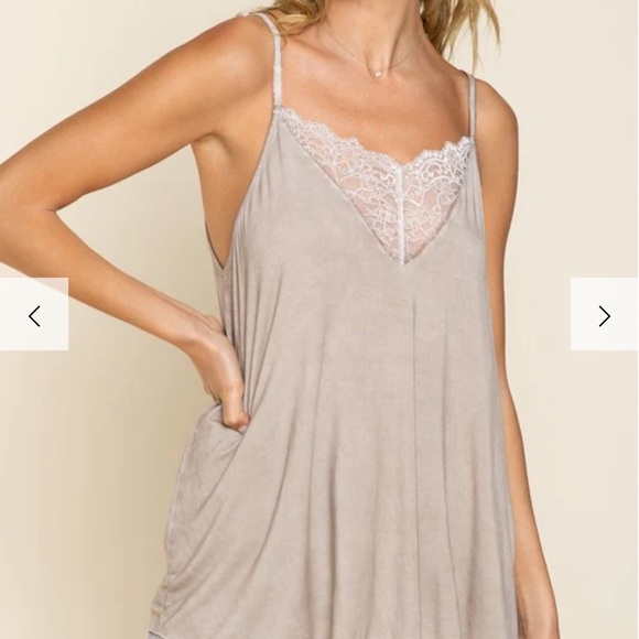 POL Tops - New POL lace camo tank top